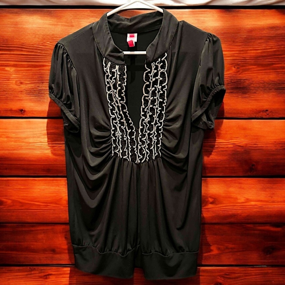 Black Ruffled Women's Top 1X